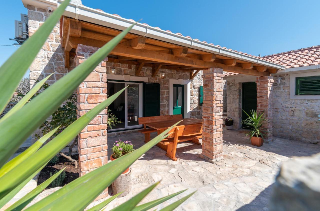 Franini Dvori - Island Oasis Holiday home
